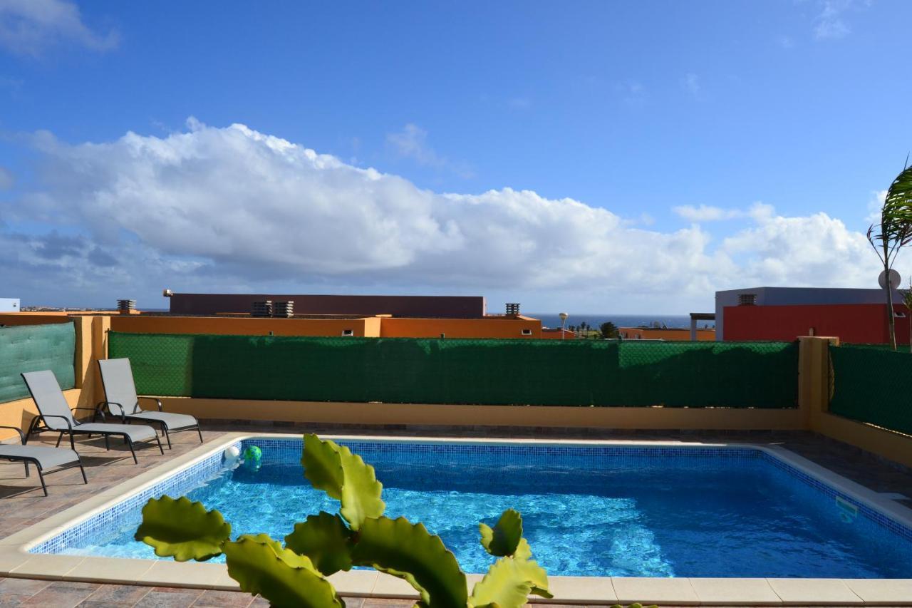 Golf Las Salinas Villa Carlotta With Private Heated Pool With Additional Cost Caleta De Fuste Exterior photo