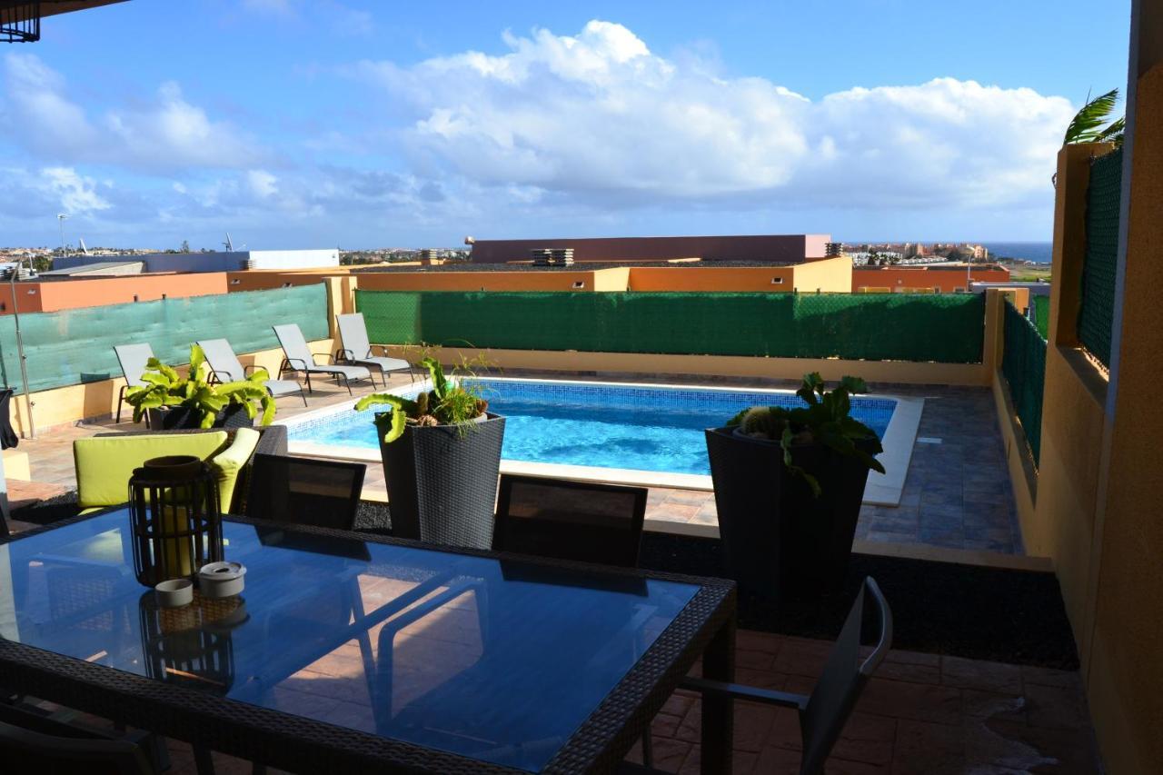 Golf Las Salinas Villa Carlotta With Private Heated Pool With Additional Cost Caleta De Fuste Exterior photo